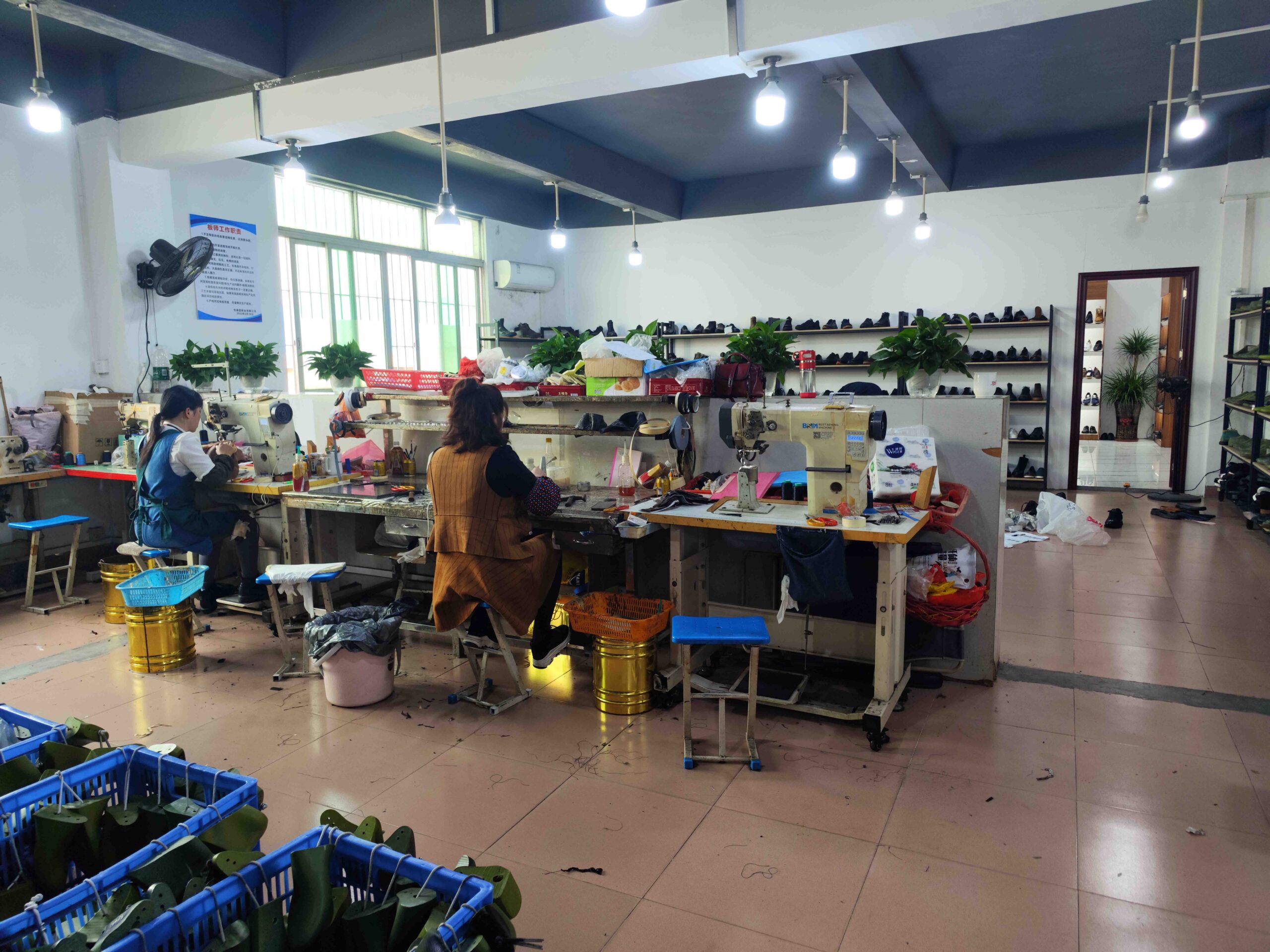 custom sneakers manufacturer